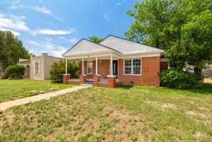 715 N Jackson St (5)