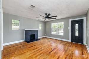 715 N Jackson St (9)