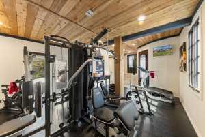 2721 Old Decatur Rd (38)