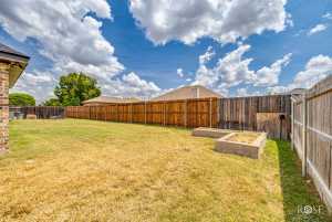 4750 Muirfield Dr (32)