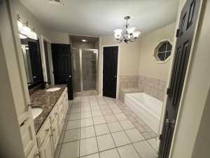 2048 Augusta Dr (14)