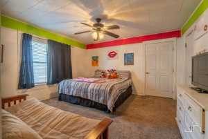 1617 S Harrison St (16)