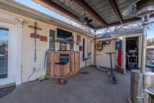 1617 S Harrison St (7)