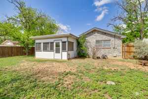 3109 College Hills Circle (23)