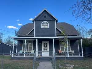 110 N Pope St (24)
