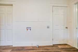 15 N Jackson St (19)
