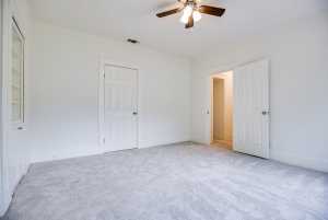 15 N Jackson St (29)
