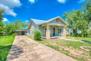 15 N Jackson St (39)