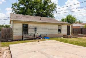 1908 Woodlawn Dr (16)
