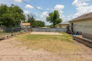 1908 Woodlawn Dr (17)