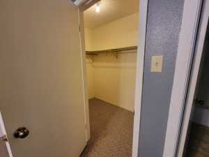 1620 S Van Buren St (7)