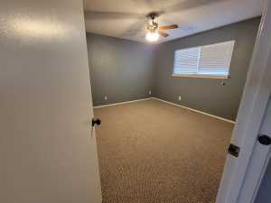 1620 S Van Buren St (8)