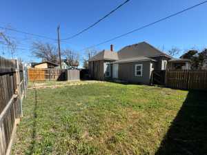1112 W Harris Ave (52)