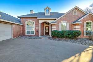 1403 S Crossings Court (2)