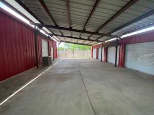 230 W Washington Dr (7)