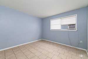 323 E 6th St (7)