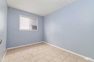 323 E 6th St (10)