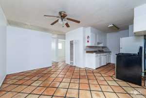 323 E 6th St (12)