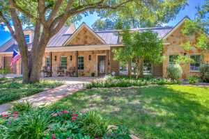 1414 Paseo De Vaca St (24)