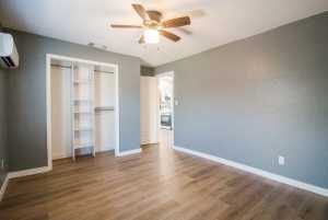 718 W 15th St (13)