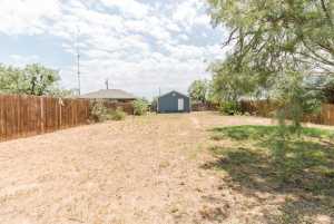 718 W 15th St (16)