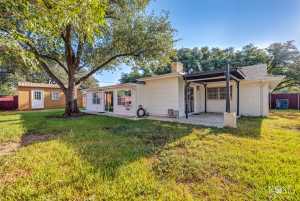 1917 A&M Ave (23)