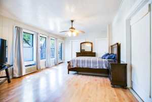 2209 Waco St (24)