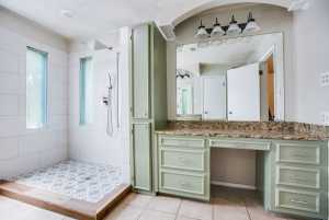 2209 Waco St (27)