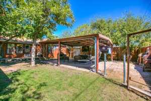 2209 Waco St (37)