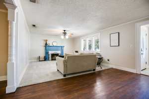 2209 Waco St (6)