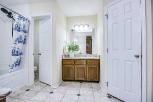 3637 Shadyhill Dr (23)