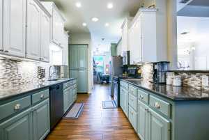 1221 Avondale Ave (12)