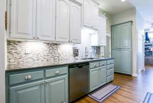 1221 Avondale Ave (13)