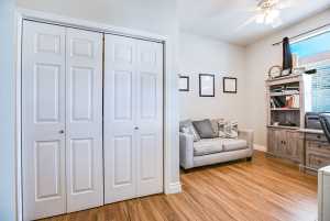 1221 Avondale Ave (16)