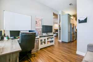 1221 Avondale Ave (17)