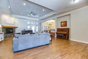 1221 Avondale Ave (7)