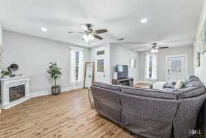 309 S Washington St (11)