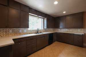 1207 Ave B (15)