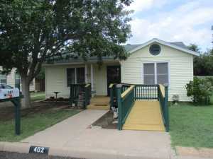 402 Westland Ave
