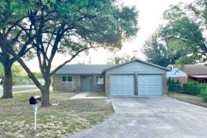 1025 Woodruff St