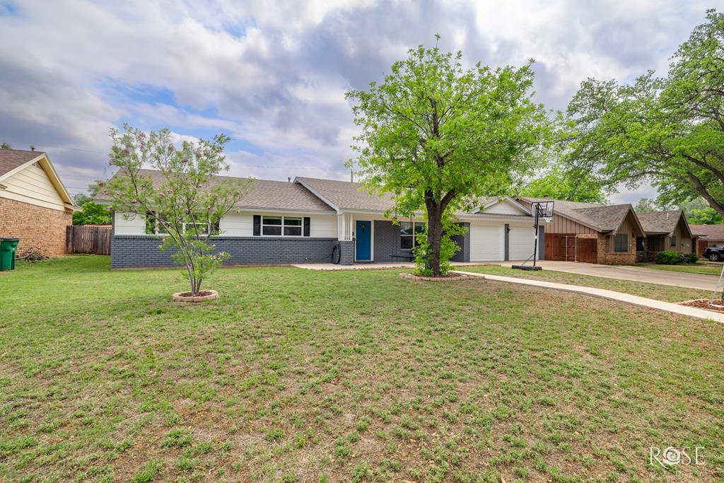 2917 Oak Forest Dr