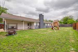 2917 Oak Forest Dr (24)