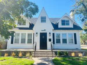 301 S Jackson St (8)