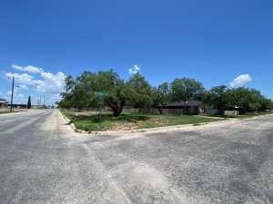 128 W Ave J (2)
