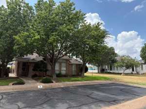3 Southridge Dr