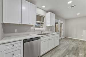 2013 Conchita Ave (12)