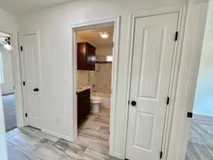 922 E 39th St (6)