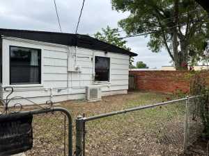 2307 W Harris Ave (33)