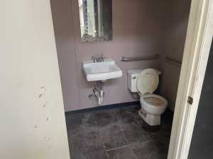 3006 W Houston Harte Expwy (6)