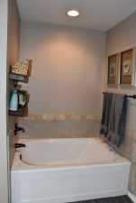 5901 Tarin St (22)